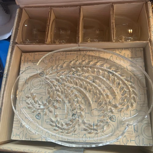 Vintage Federal Glass Hospitality Snack Set Homestead Wheat - 4 Plates 4 Cups