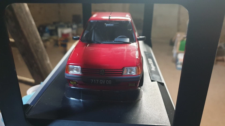 NOREV Peugeot 205 GTI 1,6 Vallelunga 1/18 Voiture - Rouge - Photo 2/4