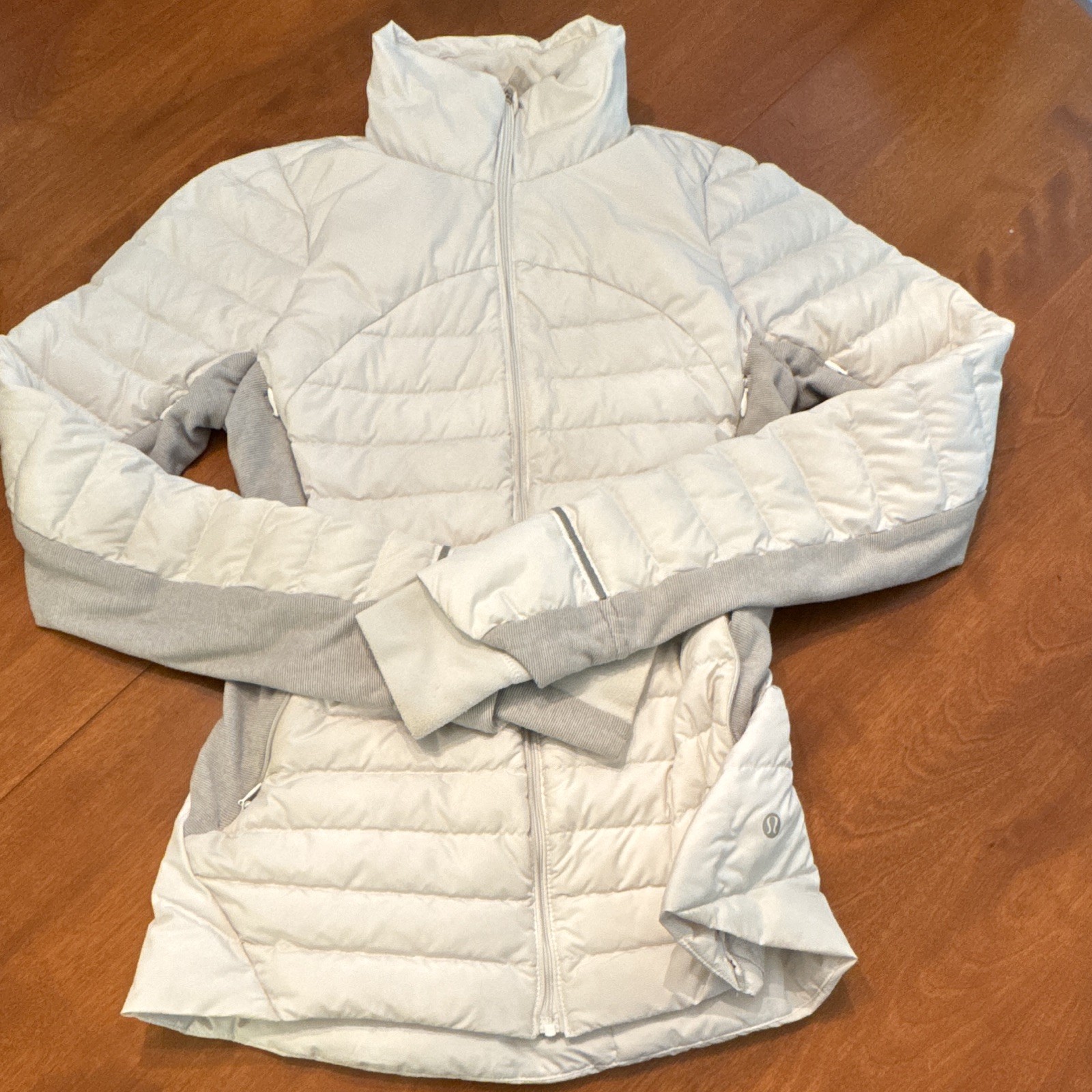 lululemon Goose Down Full-Zip Slim Mid-Length Puffer Jacket White/Gray size 4