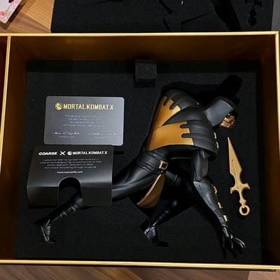Coarse Mortal Kombat X Scorpion Figurine Black/Gold Boxed w/ Sword