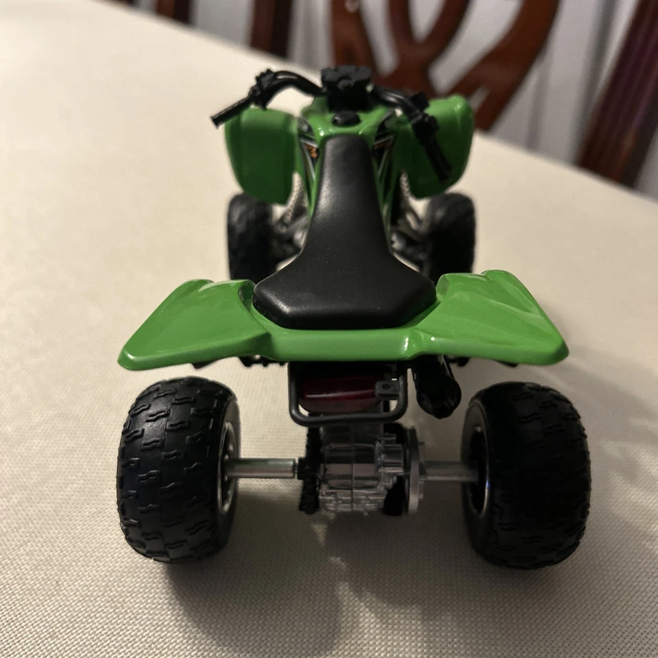 New Ray Toys Model - 1:12 Scale ATV/Quad - Kawasaki KFX450 - Green - Image 3 of 4