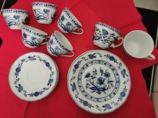 Konvolut Kaffeegeschirr Zwiebelmuster Herst. Triptis Porzelan+Royal five stars