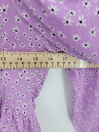 Zara Babydoll Oberteil Damen groß lila Blumen gesmokt Langarm cropped Rüschen - Bild 9 von 10