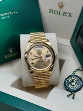 Rolex Day-Date 40 Yellow Gold Champagne Roman Dial Fluted President 228238 9