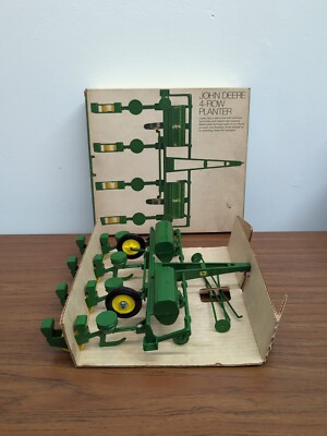 1/16 Ertl Farm Toy  John Deere 4 Row Planter #539 w/ Ice Cream box