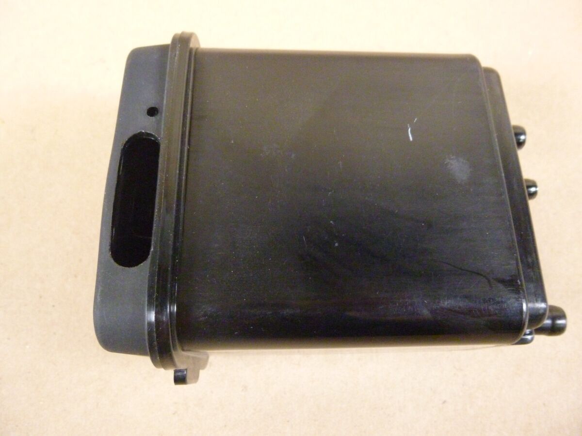 OEM Kawasaki 16164-1001 Canister For KL250 KL600 ZX1000 OEM Kawasaki 16164-1001 Canister For KL250 KL600 ZX1000