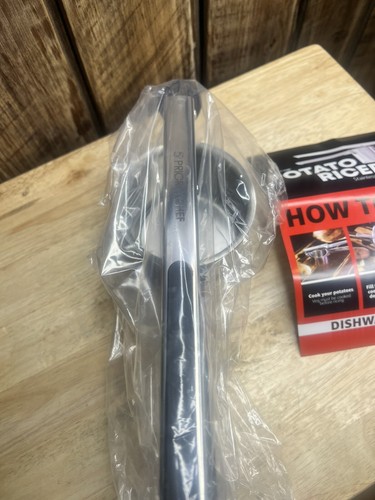 Priority Chef Large 15oz Potato Ricer Heavy Duty Stainless Steel Potato Masher - Picture 2 of 5