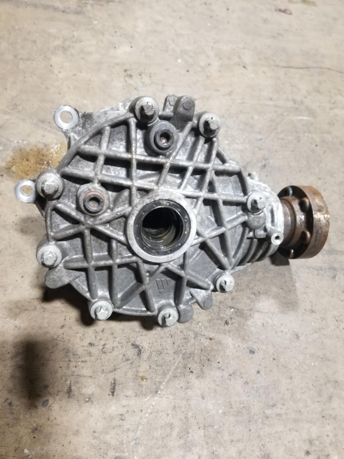MASERATI GHIBLI AWD FRONT DIFFERENTIAL AXLE CARRIER OEM 2014 - 2020 #84