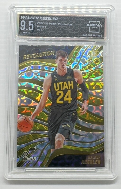 2022-23 Revolution Walker Kessler Groove Rookie Card RC #137 Arena Club 9.5