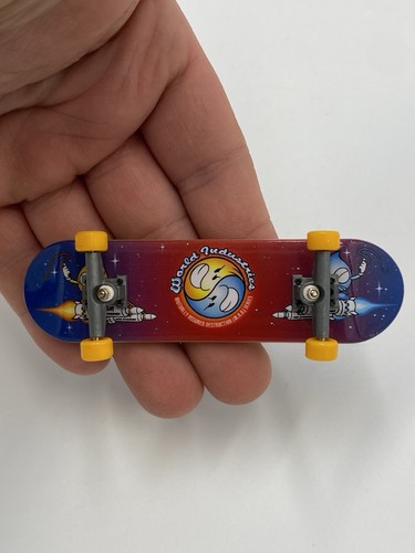 Tech Deck World Industries Handboard Flame Boy as Mullet Boy 10 Tech Deck World Industries Handboard Flame Boy as Mullet Boy 10