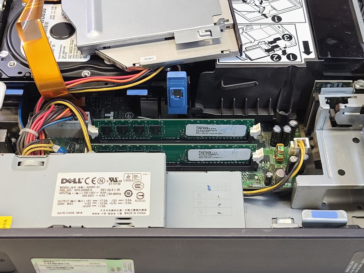 Dell OptiPlex GX520 SFF + Pentium 4 530J + 2GB + 80GB Windows XP
