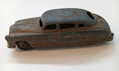 DINKY TOYS - HUDSON COMMODORE SEDAN, c 1950s, MECCANO, model 139B, vintage