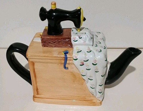 Sewing Machine And Cat Ceramic Teapot 7X9 Cardinal Inc For General Mills 1994 - Picture 2 of 12