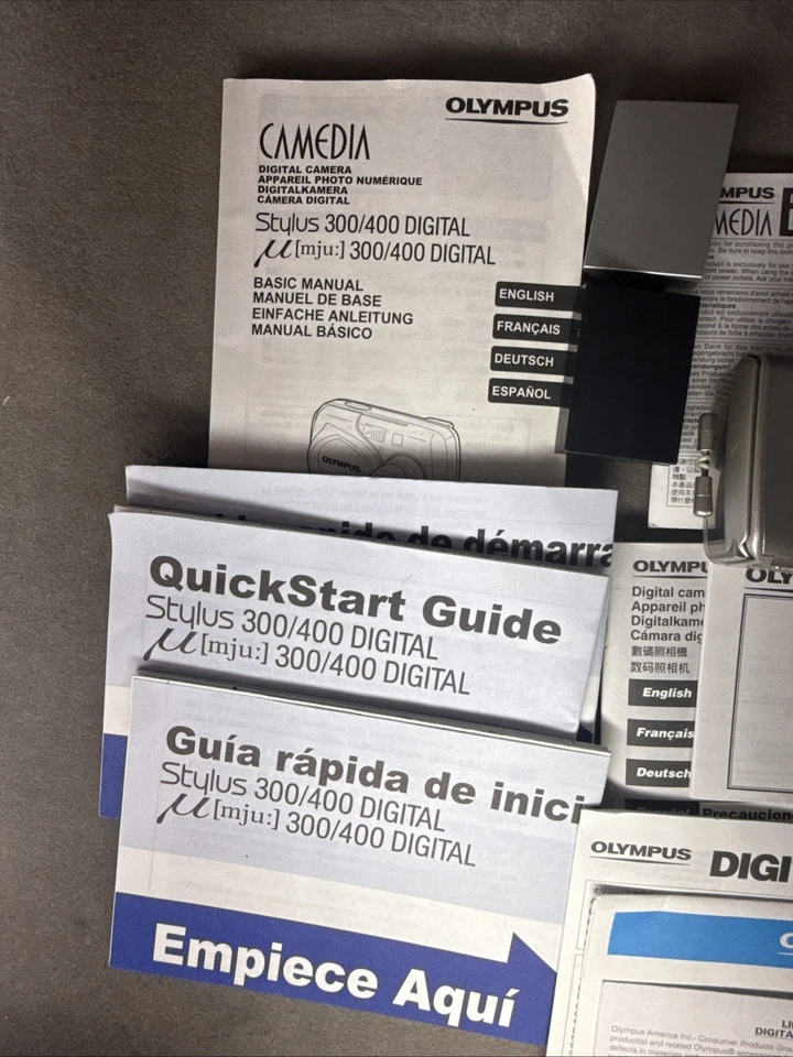 Câmera Digital Olympus Stylus 400 Digital 4.1MP - Conjunto Prata Para Peças Ou Reparo - Imagem 3 de 4