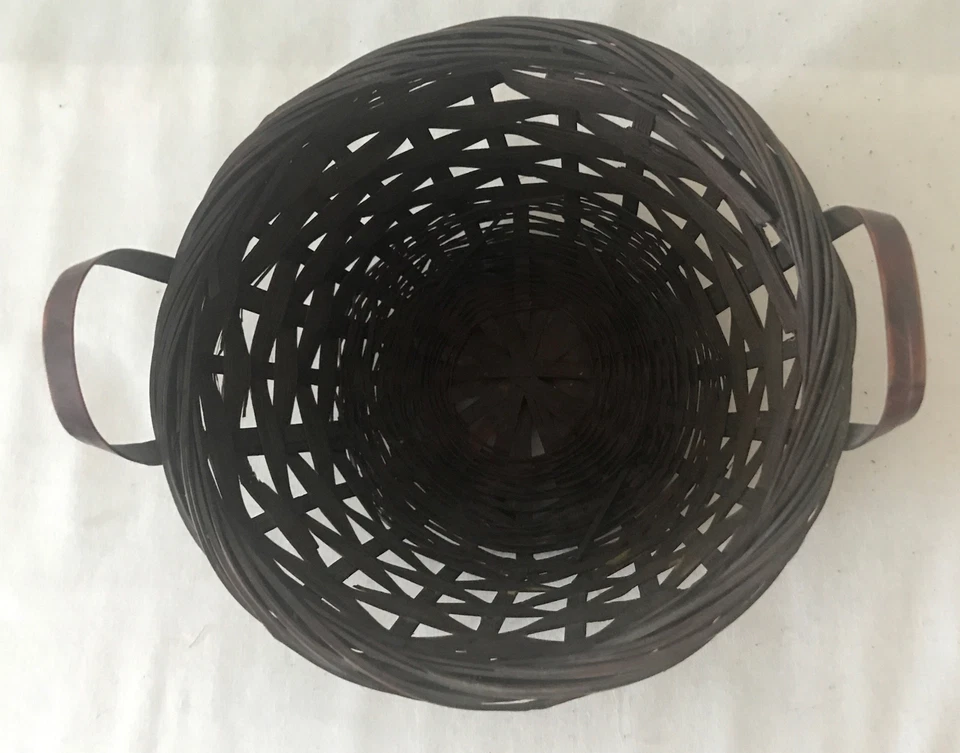 Round woven basket  -  dark brown  7-1/2” diameter by 4” high - Image 3 of 4