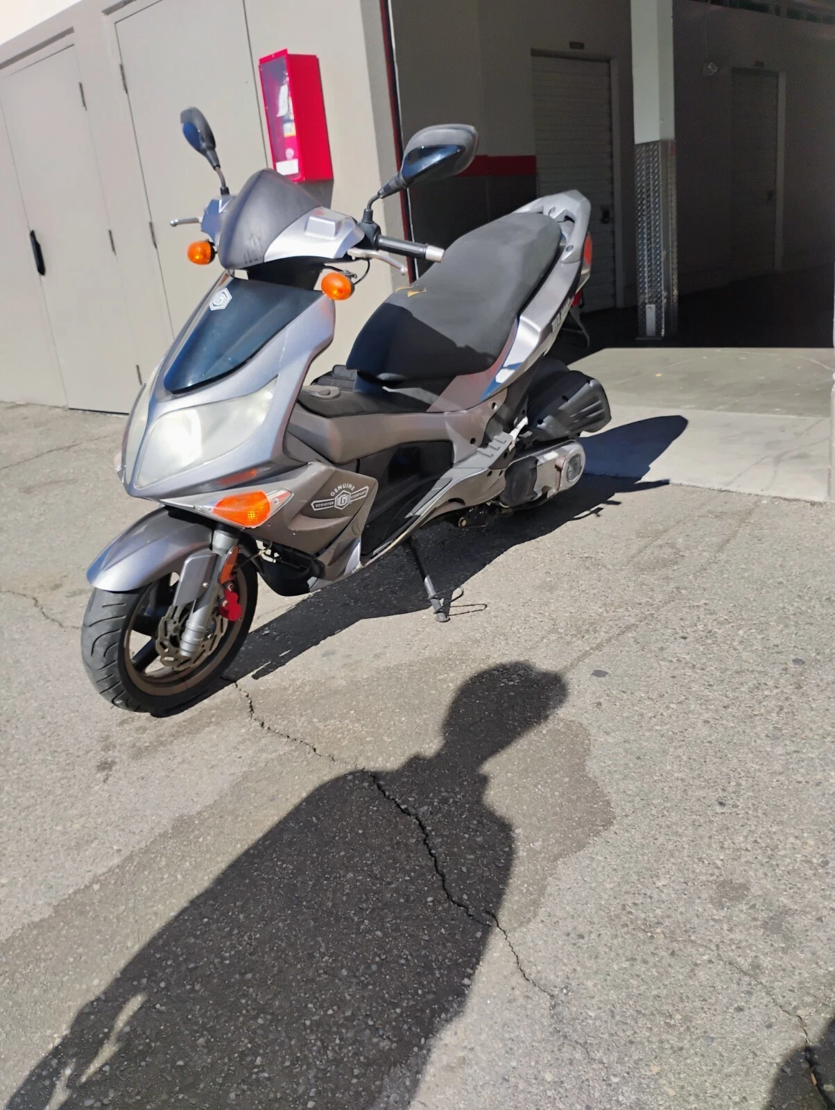 Genuine scooter