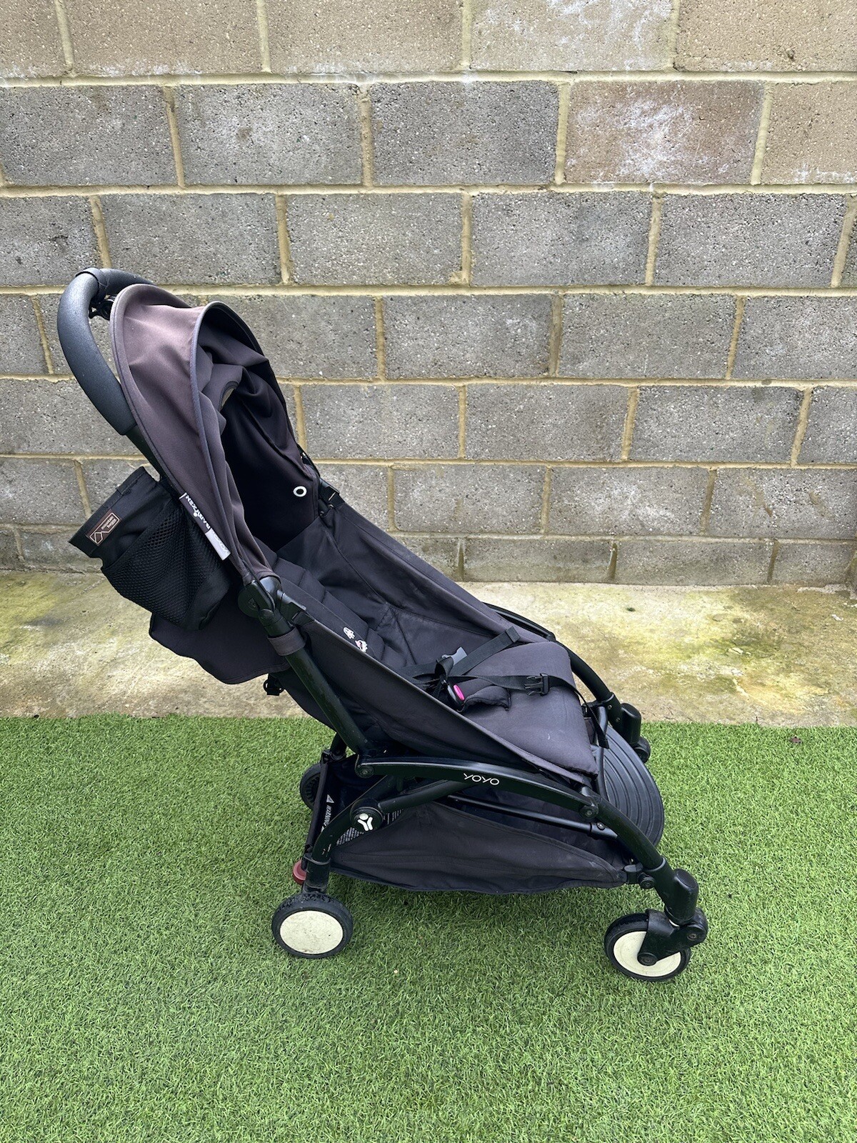 BabyZen YoYo + Stroller Black Frame & Black Footmuff Lightweight Cabin