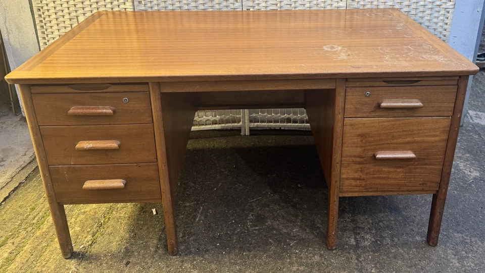 Vintage Retro Teachers Double Pedestal Desk With Key, Pull Out Sides  Abbess? - Image 3 of 4