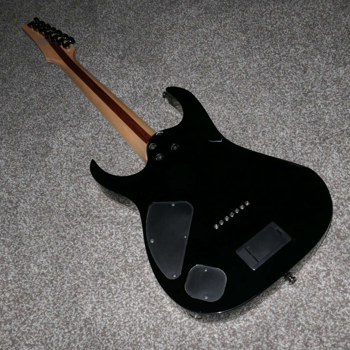 LIKENEW IBANEZ RGIR27FE Black EMG 707 Iron Label 7 Electric LIKENEW IBANEZ RGIR27FE Black EMG 707 Iron Label 7 Electric