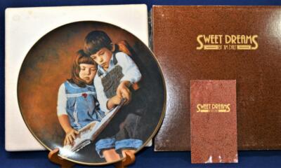 NIB Crown Parian Porzellan Collector Plate Sweet Dreams By JIM DALY 10 1/2''d