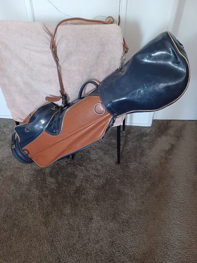 TZ GOLF - Daiwa (ONOFF) Cart Bag - Very Light, Brown/Blue Classic