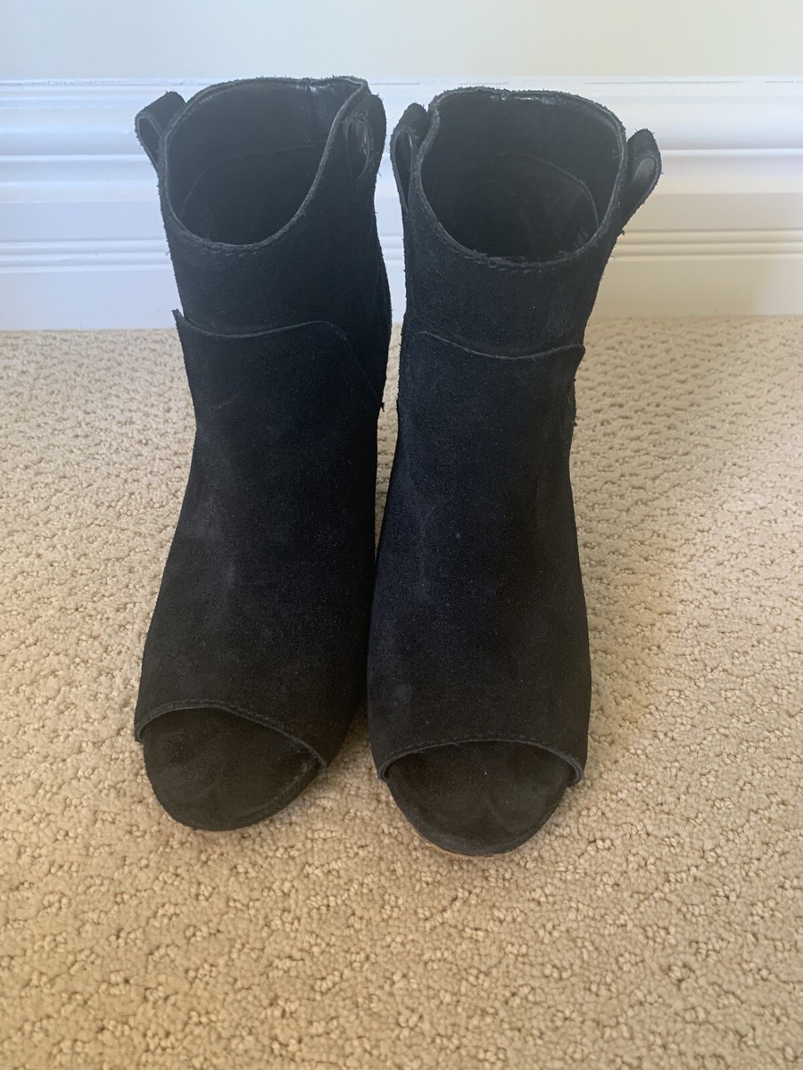 Simply Vera Persimmon Vera Wang Sock Boots VINCE CAMUTO Black