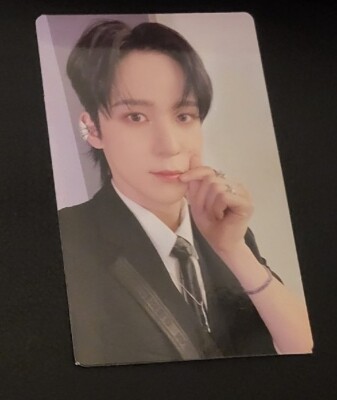 ATEEZ OUTLAW YUNHO BARNES AND NOBLE US EXCLUSIVE PHOTOCARD ATEEZ OUTLAW YUNHO BARNES AND NOBLE US EXCLUSIVE PHOTOCARD