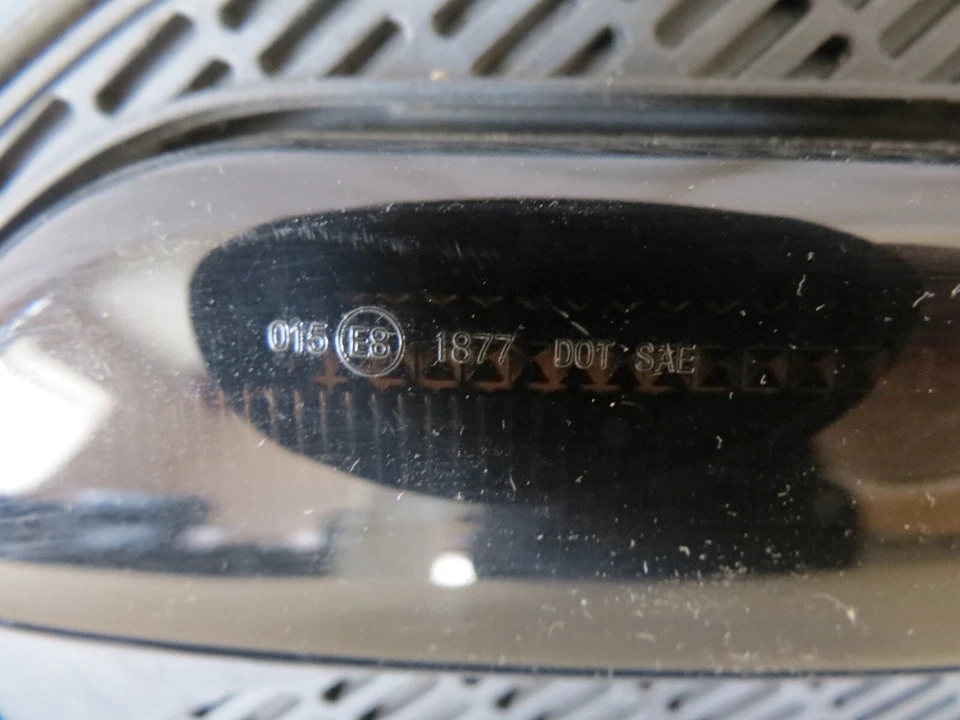 Indicador de señal de giro derecho 11-16 Mini Cooper S Countryman PASAJERO con moldura OEM Foto 2 de 4