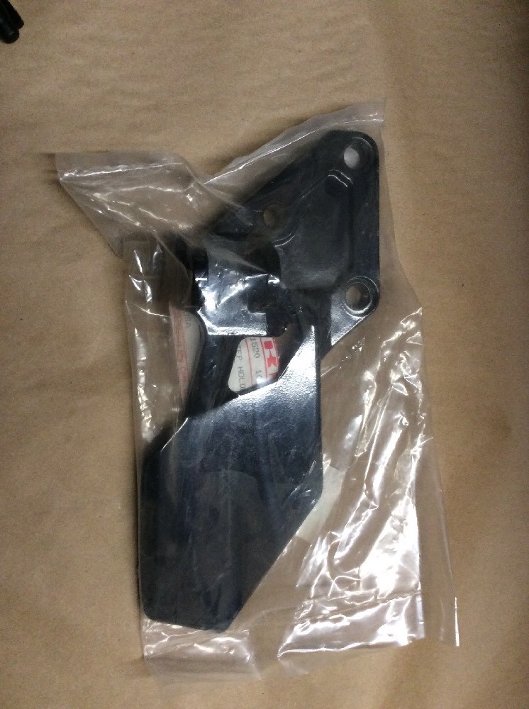 Rakuten - S.R KAWASAKI ZX11 NINJZ ZX1100 LEFT PEG BRACKET HOLDER OEM NOS