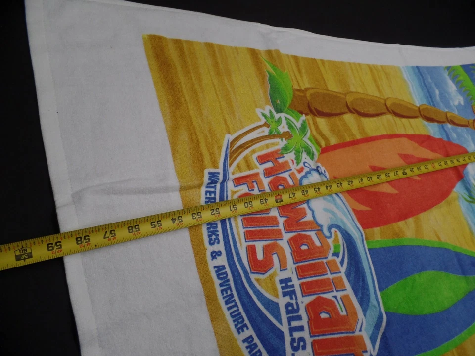 Toalla de playa temática de parques acuáticos Hawaiian Falls 30x59 Foto 4 de 4