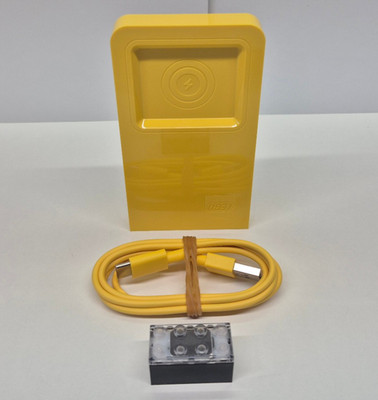 Lego Smart Brick Charger and 1x Smart Brick