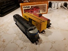 Ho Scale Train Lot 14