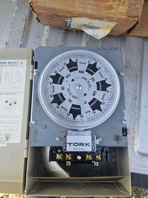 NOS Tork W302L 7 Day Time Switch W/Reserve Power 120V 40A Indoor Encl FREE SHIPP
