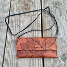 CL Whiting Leaf Leather Wallet Purse