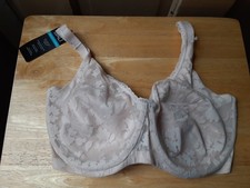 Bali Smoothing Lace Under-Wire Pale Mauve Bra Size 36DDD  NEW WITH TAGS