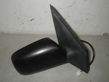 Retroviseur droit (ou coque) Daihatsu YRV