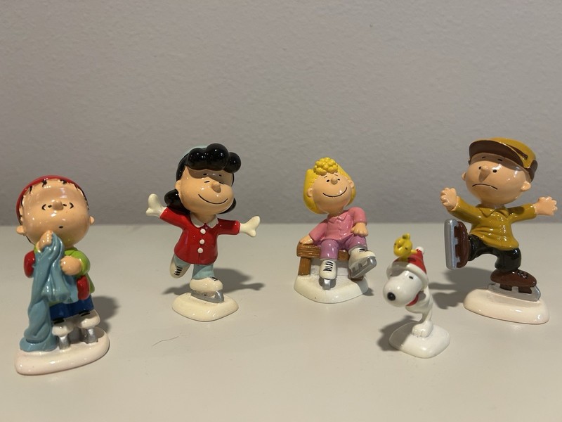 *SALE* Department 56 Peanuts Ice Skating Figurine Set of 5