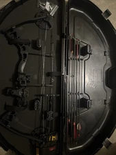 Bowtech Diamond Infinite Edge Compound Bow Right-Handed