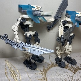 Lot Of 2 LEGO Bionicle Vahki KEERAHK 8619 Complete with Disk