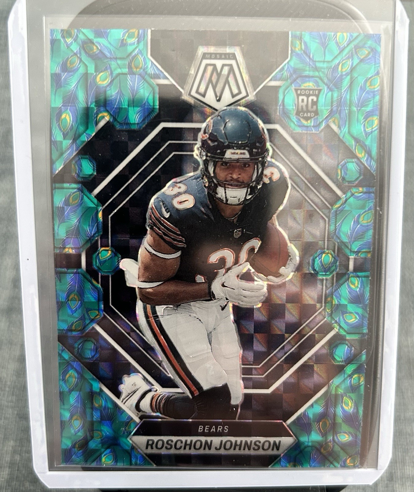 2023 Panini Mosaic Rookies Roschon Johnson #359 Choice Peacock Mosaic Prizm (RC)