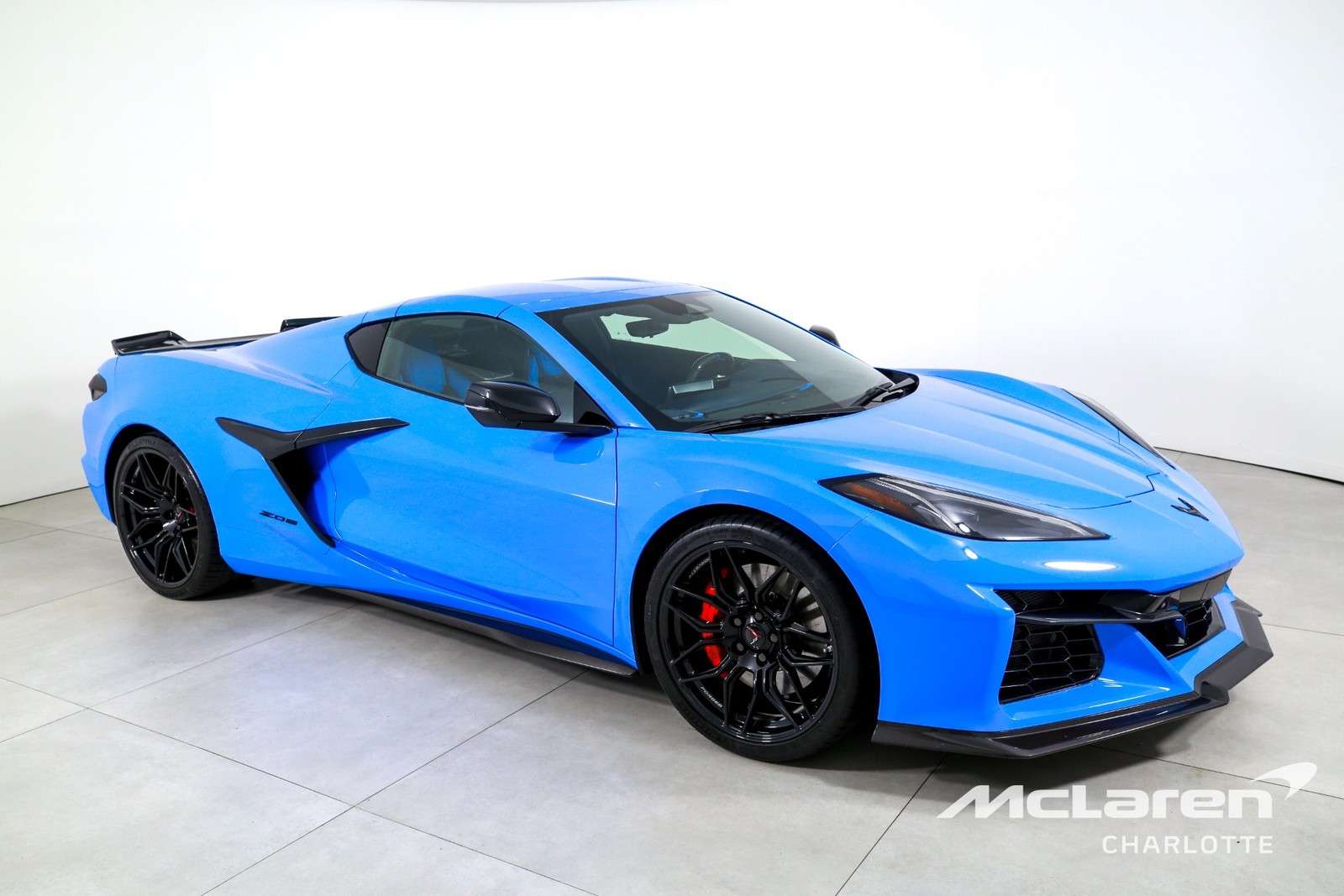 2024 Blue Chevrolet Corvette   | C8 Corvette Photo 3