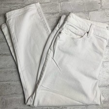 Chico's Platinum Crop Jeans White Denim Capris Stretch Capri Pants EUC 8