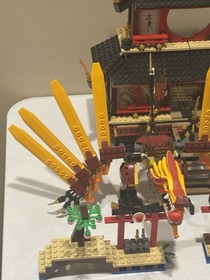LEGO NINJAGO: Fire Temple (2507) W/ Manual & Minifigures