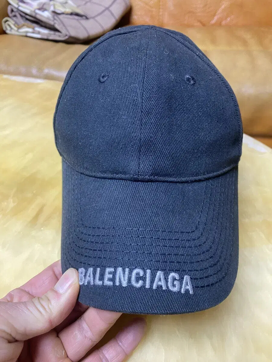 balenciaga kappe