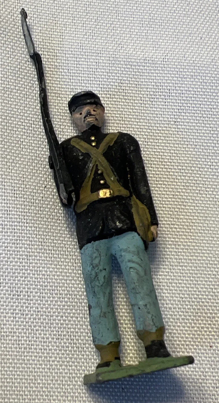 Vintage Britain’s Toy Soldier Lot Of 5 Led Soldiers In Black/gray eBay