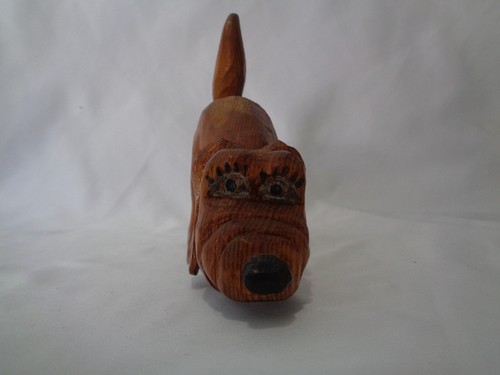 Hand Carved Folk Art Wood Lady Bloodhound Dog 6 inches - Picture 4 of 11