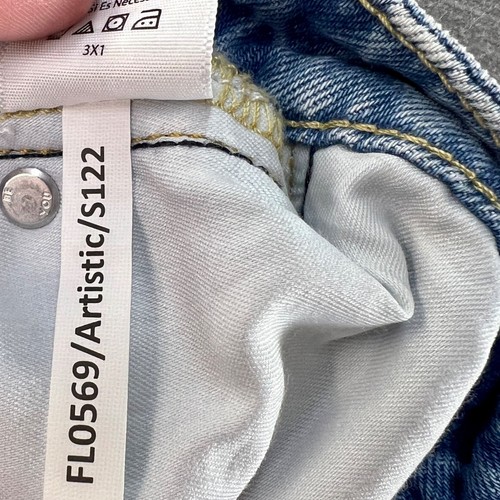 Free Assembly Women's Light Wash Distressed Denim Shorts Size 4 /28" Cut Off - 第 8/8 張圖片