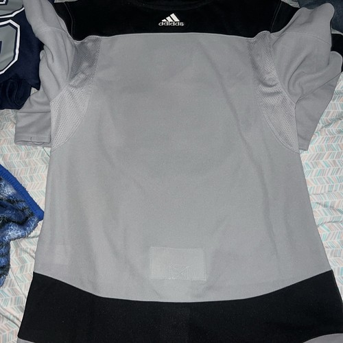 Adidas NHL Hockey Los Angeles Kings Plain Back Men's Jersey Black/Silver Size 46 - Picture 4 of 6