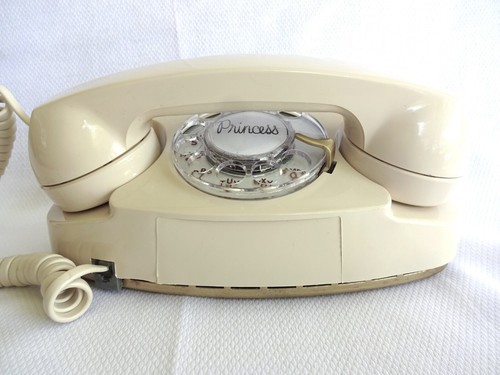 Antique telephone Western Electric rotary dial  Princess phone ivory new - Afbeelding 1 van 10