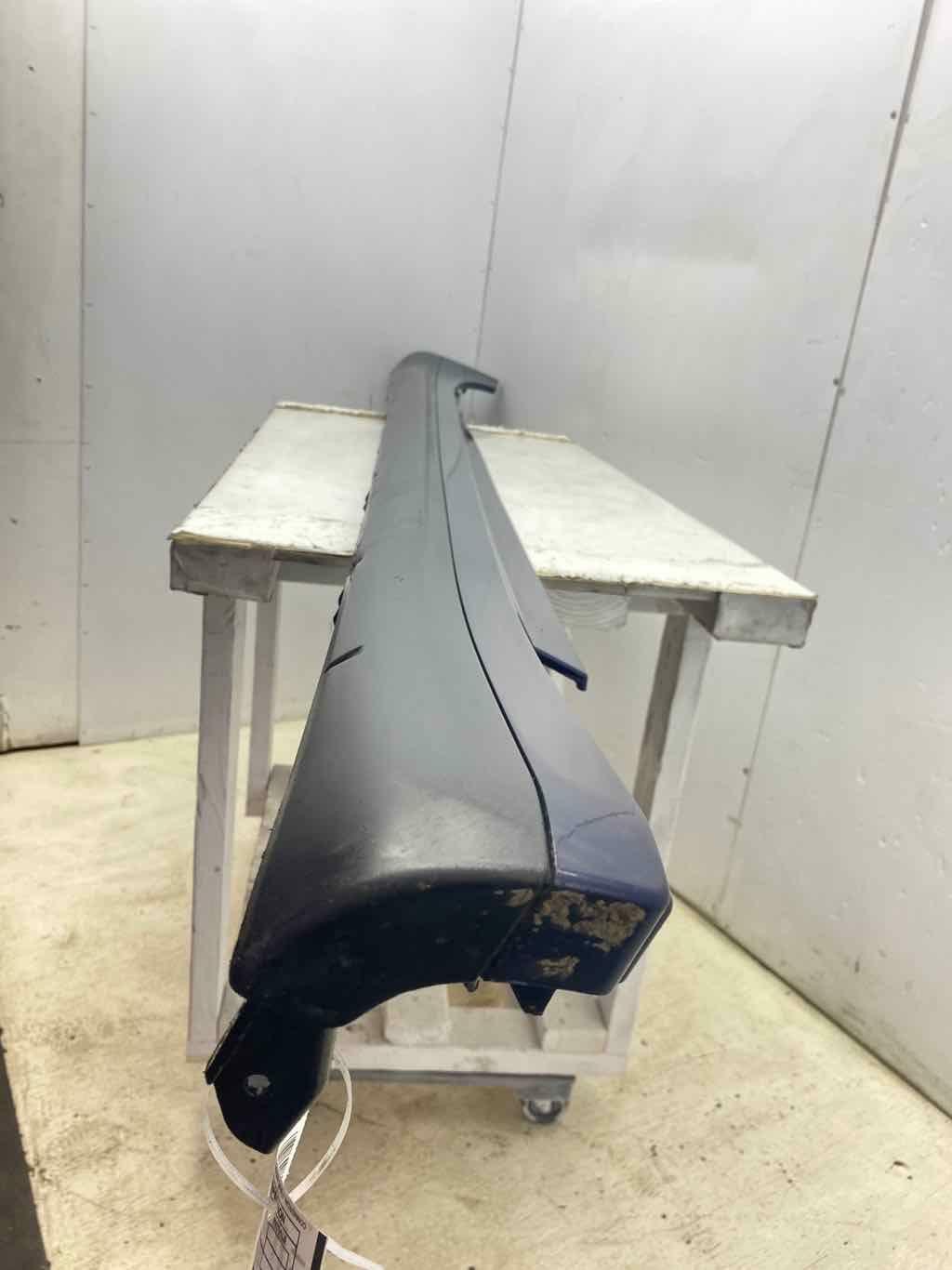 13-16 MASERATI QUATTROPORTE RH SKIRT ROCKER PANEL MOLDING *SCRATCHES* 670010639